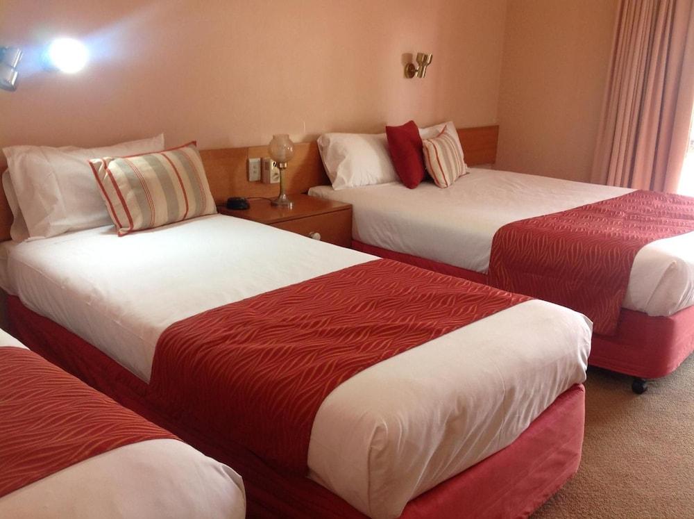 Philadelphia Motor Inn Эчука Экстерьер фото
