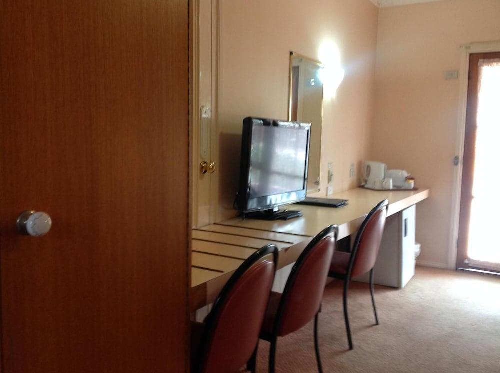 Philadelphia Motor Inn Эчука Экстерьер фото